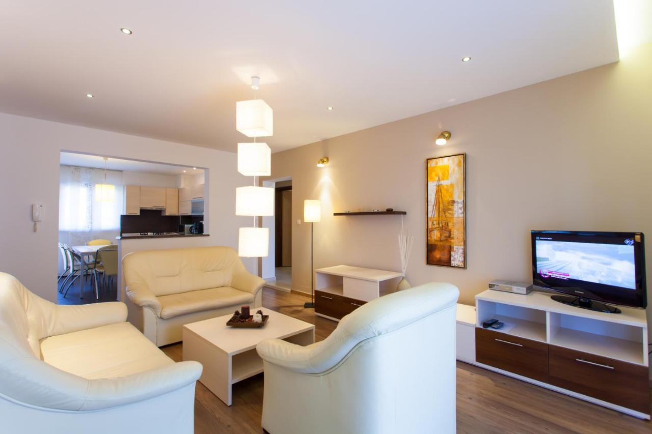 Apartments Banic Porec Esterno foto